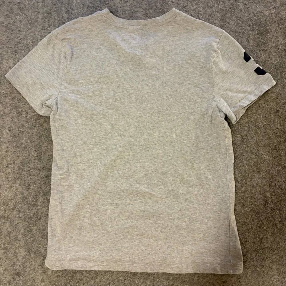 U.S. Polo Assn T-Shirt Kids XL (14-16) Gray V-Neck Big Pony Embroidered Logo - Picture 2 of 8